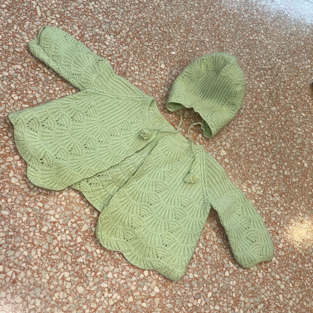 Vintage Baby Handmade Crochet Knit Cardigan and Bonnet Set - Picture 2 of 11